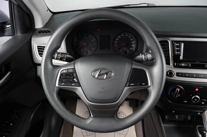 Седан Hyundai Solaris 2020 года, 1599000 рублей, Тюмень