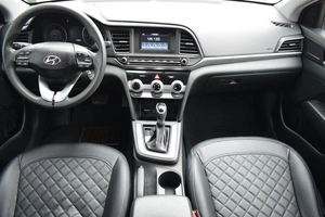 Седан Hyundai Elantra 2018 года, 1480000 рублей, Ярославль