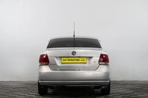 Седан Volkswagen Polo 2011 года, 649000 рублей, Сургут