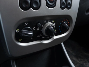 Хетчбэк Renault Sandero 2010 года, 430000 рублей, Волгоград