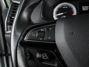 Внедорожник Skoda Karoq 2020 года, 2275000 рублей, Воронеж