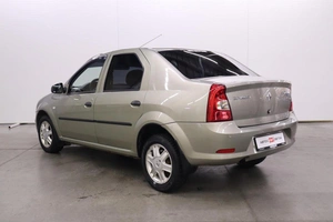Седан Renault Logan 2010 года, 480000 рублей, Брянск