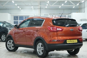 Внедорожник Kia Sportage 2013 года, 1559000 рублей, Омск
