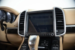 Внедорожник Porsche Cayenne 2011 года, 2249000 рублей, Пермь