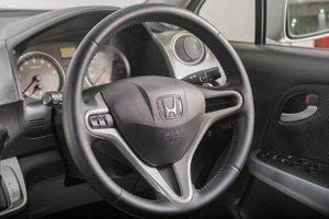 Минивэн Honda Stream 2013 года, 1299000 рублей, Томск