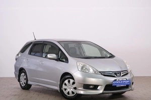Универсал Honda Fit Shuttle 2013 года, 1199000 рублей, Омск