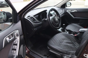 Седан Kia Cerato 2010 года, 780000 рублей, Мирное