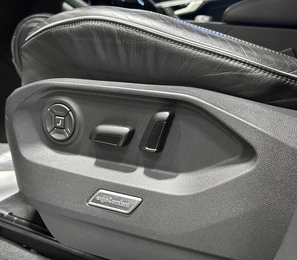 Внедорожник Volkswagen Touareg 2019 года, 4150000 рублей, Красноярск