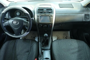 Седан Toyota Corolla 2008 года, 829000 рублей, Омск