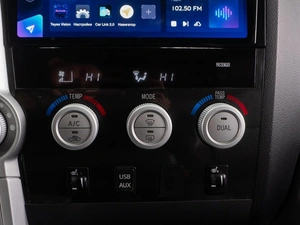 Пикап Toyota Tundra 2010 года, 3950000 рублей, Тюмень