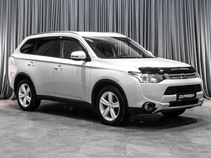 Внедорожник Mitsubishi Outlander 2014 года, 1499000 рублей, Тюмень