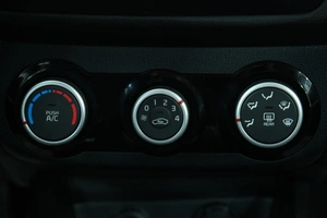 Хетчбэк Kia Rio 2015 года, 1159000 рублей, Омск