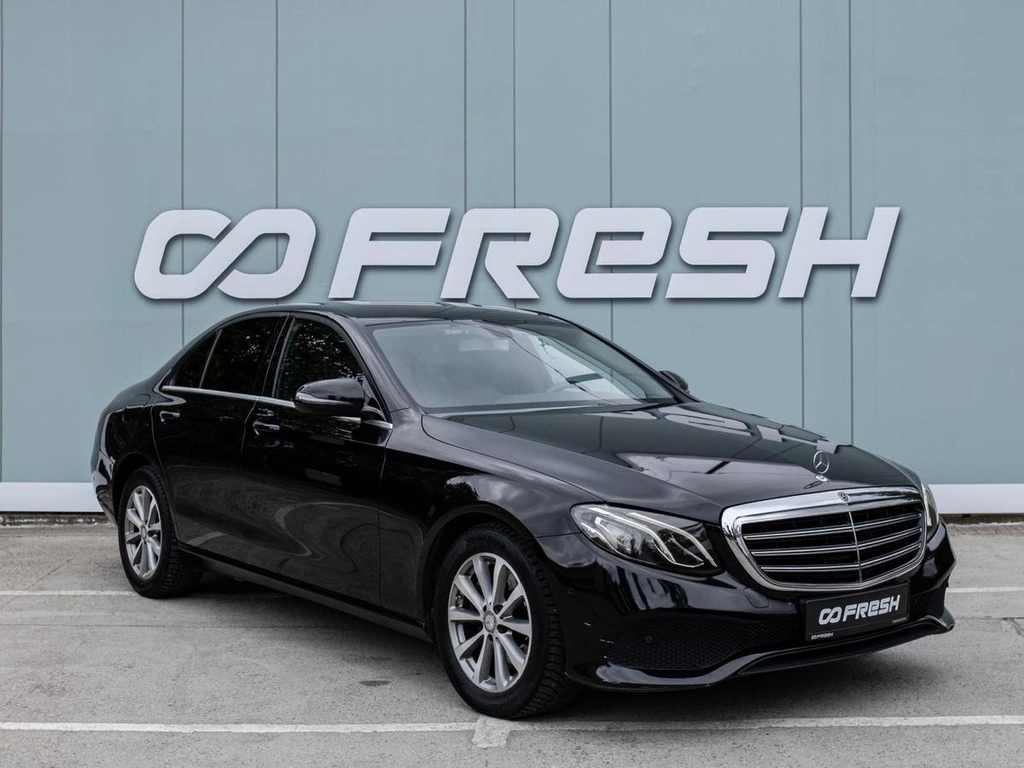 Седан Mercedes-benz E-класс 2019 года, 2200000 рублей, Большой Сочи