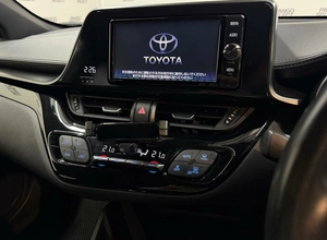 Внедорожник Toyota C-HR 2018 года, 1790000 рублей, Красноярск