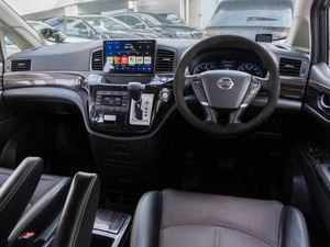 Минивэн Nissan Elgrand 2018 года, 2900000 рублей, Волгоград