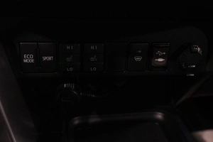Внедорожник Toyota RAV4 2016 года, 2249000 рублей, Новокузнецк