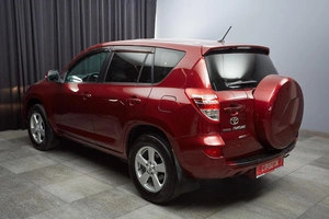 Внедорожник Toyota RAV4 2010 года, 1397000 рублей, Красноярск