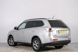 Внедорожник Mitsubishi Outlander 2013 года, 1399000 рублей, Красноярск