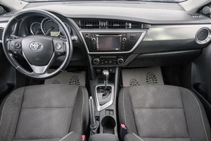Хетчбэк Toyota Auris 2013 года, 1119000 рублей, Красноярск