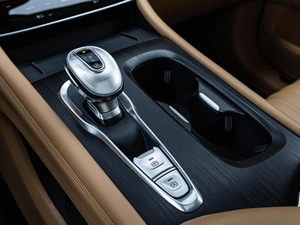 Минивэн Voyah Dream 2023 года, 4248000 рублей, Краснодар