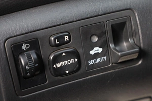 Седан Toyota Corolla 2004 года, 659000 рублей, Новосибирск