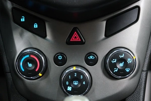 Седан Chevrolet Aveo 2012 года, 699000 рублей, Омск