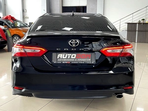 Седан Toyota Camry 2019 года, 2497000 рублей, Солонцы
