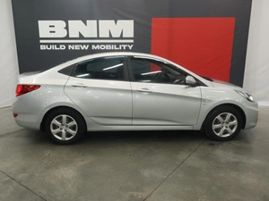 Седан Hyundai Solaris 2012 года, 800000 рублей, Курск