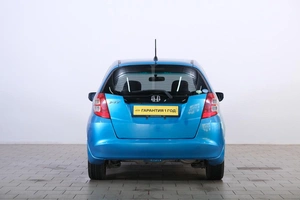 Хетчбэк Honda Fit 2008 года, 659000 рублей, Омск
