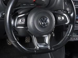 Седан Volkswagen Polo 2019 года, 1590000 рублей, Красный Пахарь