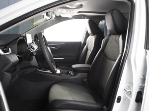 Внедорожник Toyota RAV4 2025 года, 4450000 рублей, Омск