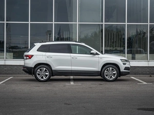 Внедорожник Skoda Karoq 2021 года, 2399000 рублей, Нижний Новгород