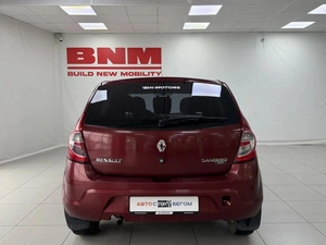 Хэтчбек Renault Sandero 2012 года, 700000 рублей, Смоленск