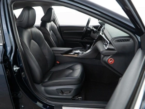 Седан Toyota Camry 2018 года, 2734444 рублей, Москва