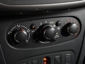 Седан Renault Logan 2020 года, 849000 рублей, Воронеж