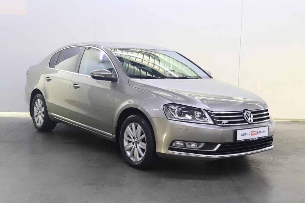Седан Volkswagen Passat 2013 года, 1485000 рублей, Смоленск