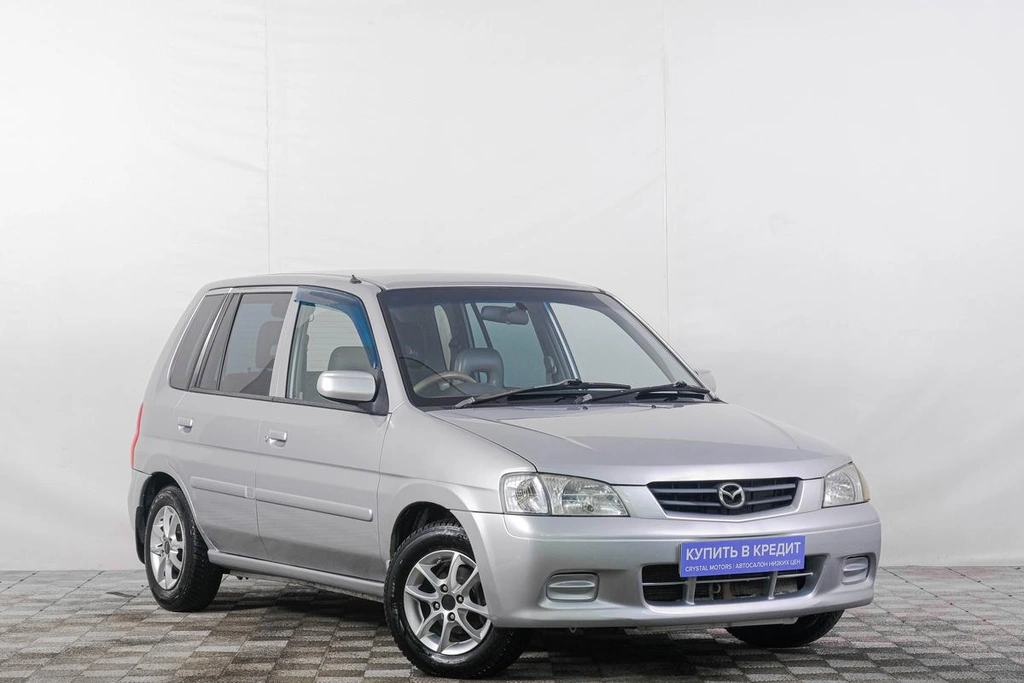 Хетчбэк Mazda Demio 2001 года, 349000 рублей, Кемерово