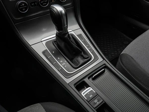 Хетчбэк Volkswagen Golf 2014 года, 1275000 рублей, Краснодар