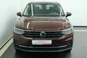 Внедорожник Volkswagen Tiguan 2021 года, 2999000 рублей, Красноярск