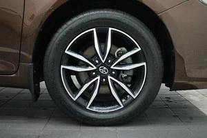 Седан Toyota Camry 2017 года, 2200000 рублей, Красноярск