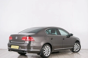 Седан Volkswagen Passat 2012 года, 1259000 рублей, Красноярск