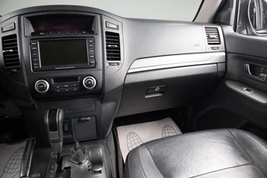 Внедорожник Mitsubishi Pajero 2010 года, 1840000 рублей, Оренбург