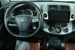 Внедорожник Toyota RAV4 2012 года, 1519000 рублей, Омск