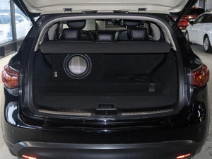 Внедорожник Infiniti QX70 2013 года, 2949000 рублей, Санкт-Петербург