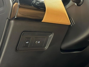 Внедорожник Land Rover Range Rover 2021 года, 8500000 рублей, Павловская Слобода