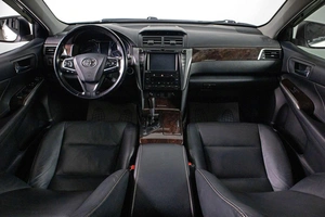 Седан Toyota Camry 2015 года, 2489000 рублей, Сургут