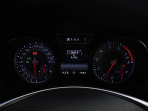 Седан Mercedes-benz CLA-класс 2015 года, 1899055 рублей, Москва