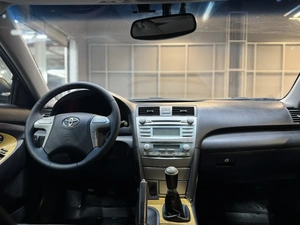 Седан Toyota Camry 2007 года, 897000 рублей, Красноярск