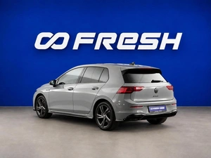 Хетчбэк Volkswagen Golf 2022 года, 2888444 рублей, Москва