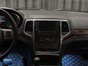 Внедорожник Jeep Grand Cherokee 2011 года, 1785000 рублей, Красноярск